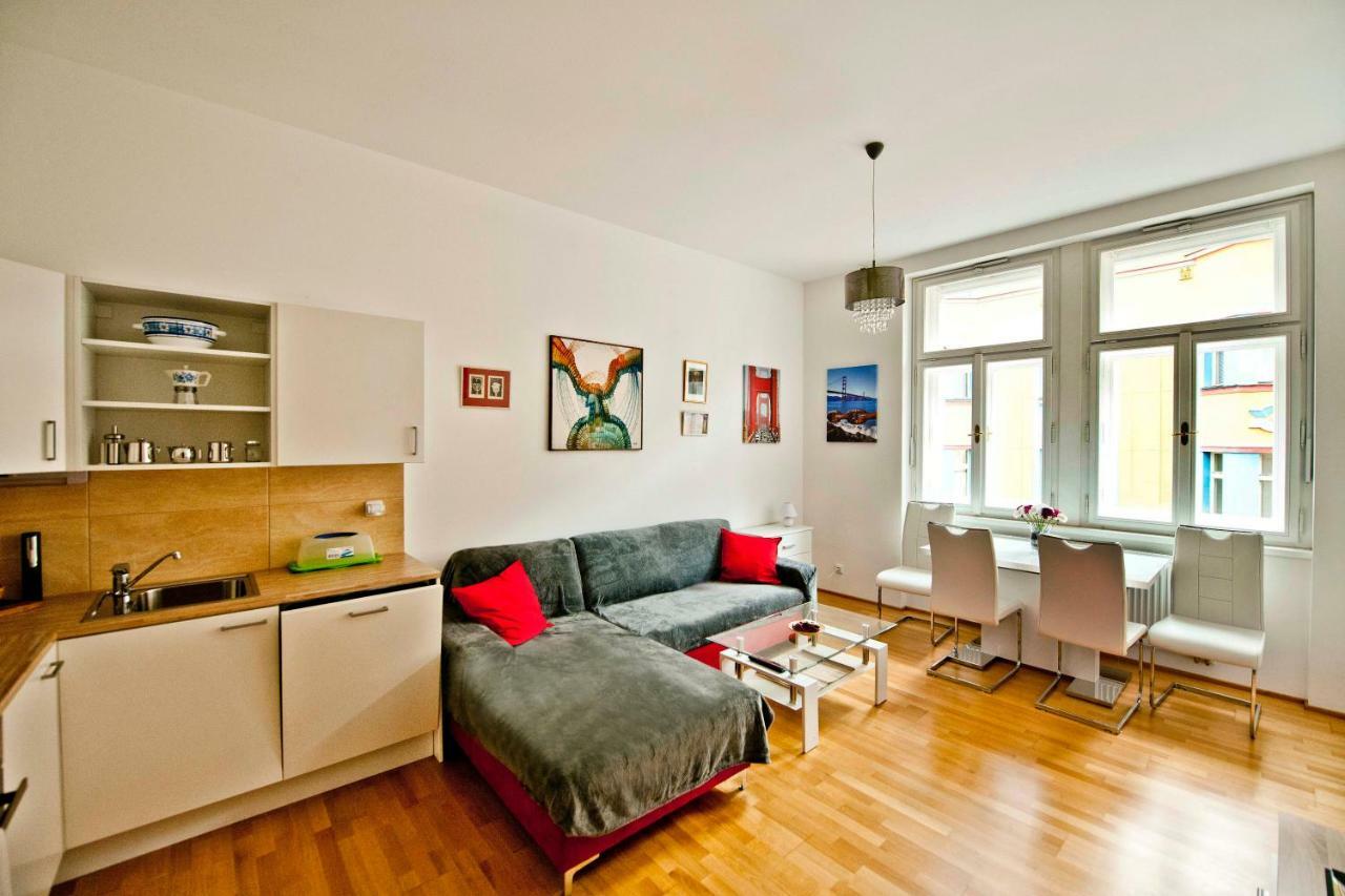 Center Of - Comfortable Home-like Apartment